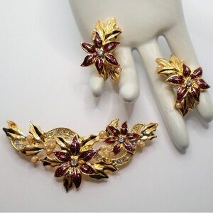 Vintage Avon Christmas Enamel Rhinestone Poinsettia Brooch Earrings Set